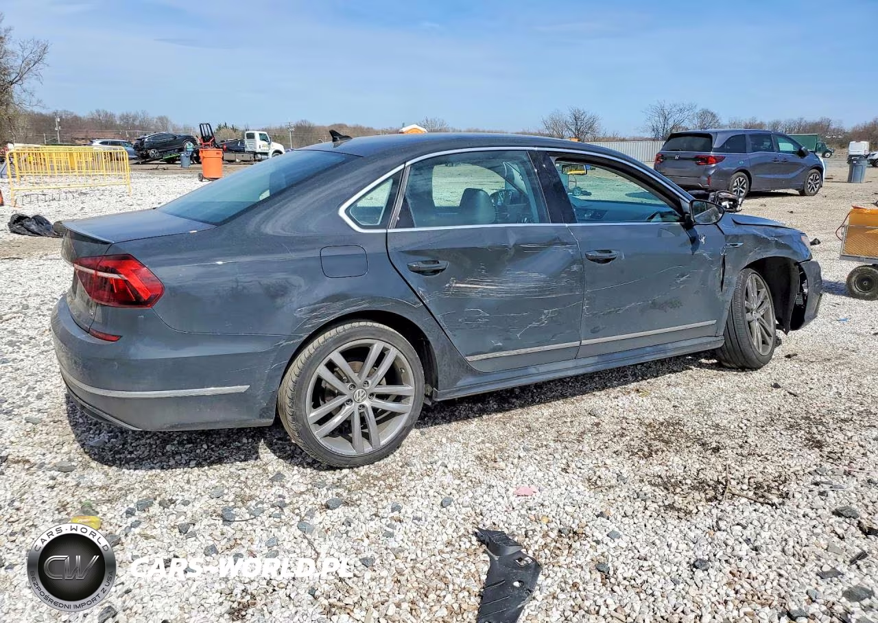 2017 Volkswagen Passat R-Line VIN:1VWDT7A38HC084876 - 3