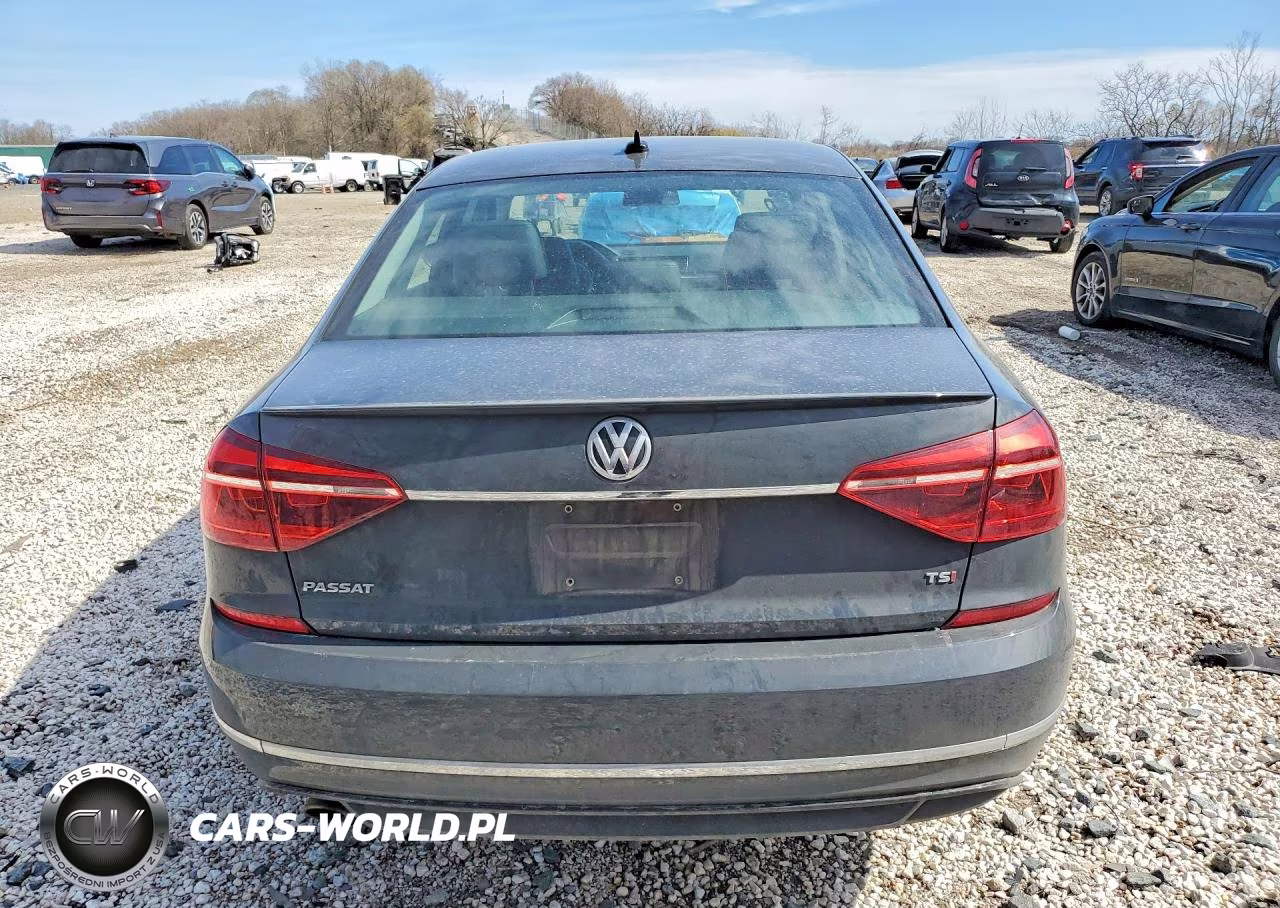2017 Volkswagen Passat R-Line VIN:1VWDT7A38HC084876 - 6