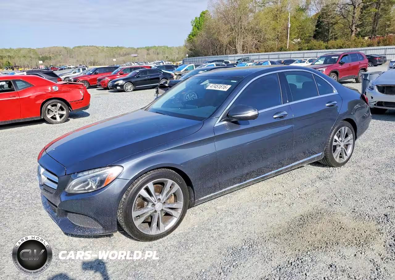 2015 Mercedes-Benz C 300