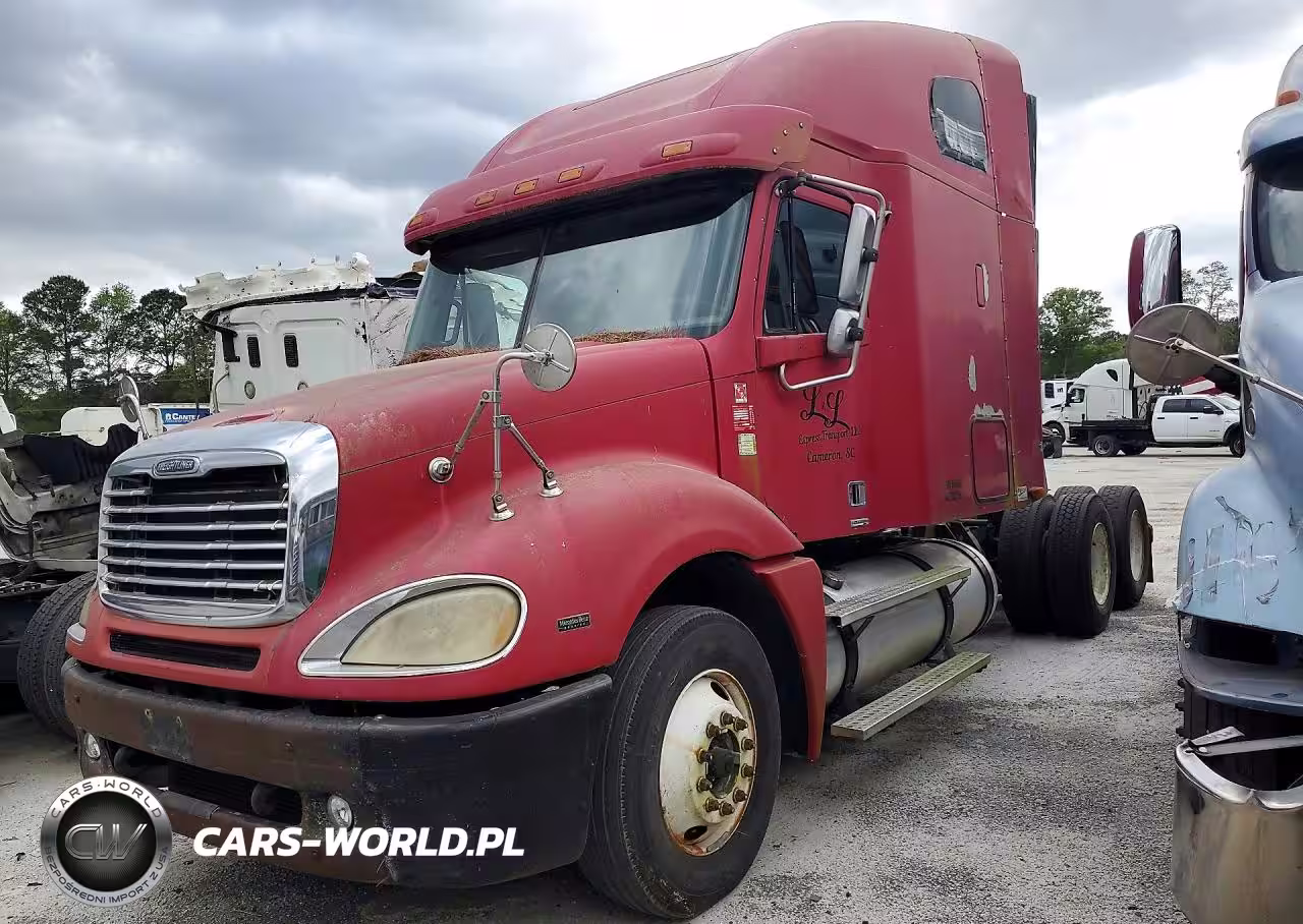 2005 Freightliner Conventional Columbia