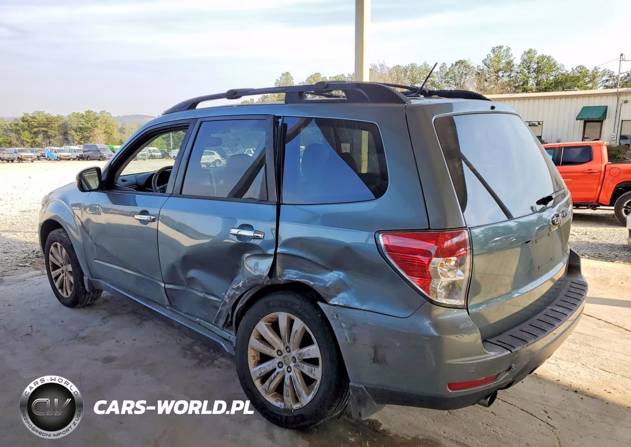 2013 Subaru Forester Limited VIN:JF2SHAFC8DH415195 - 2