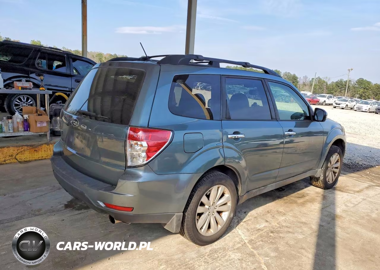 2013 Subaru Forester Limited VIN:JF2SHAFC8DH415195 - 3