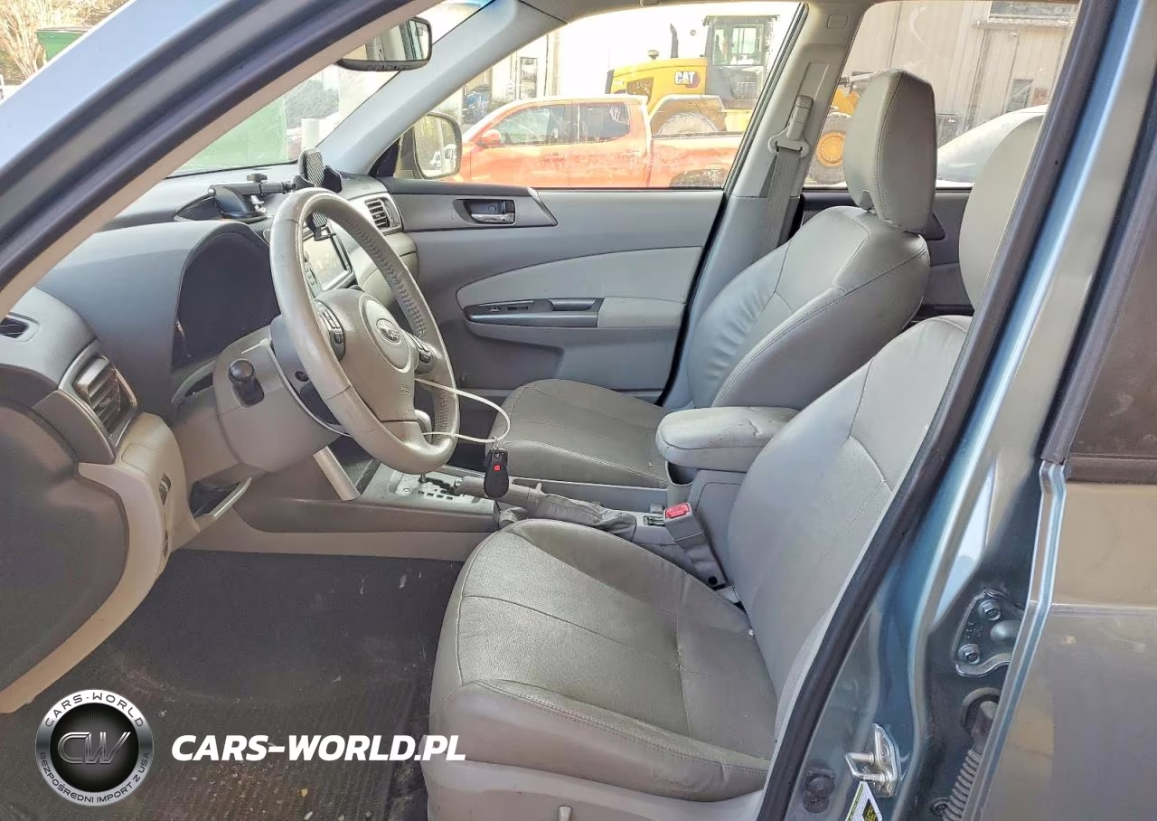 2013 Subaru Forester Limited VIN:JF2SHAFC8DH415195 - 7