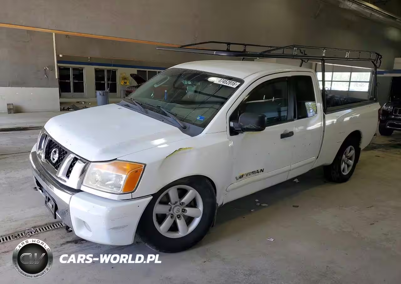 2011 Nissan Titan Sv