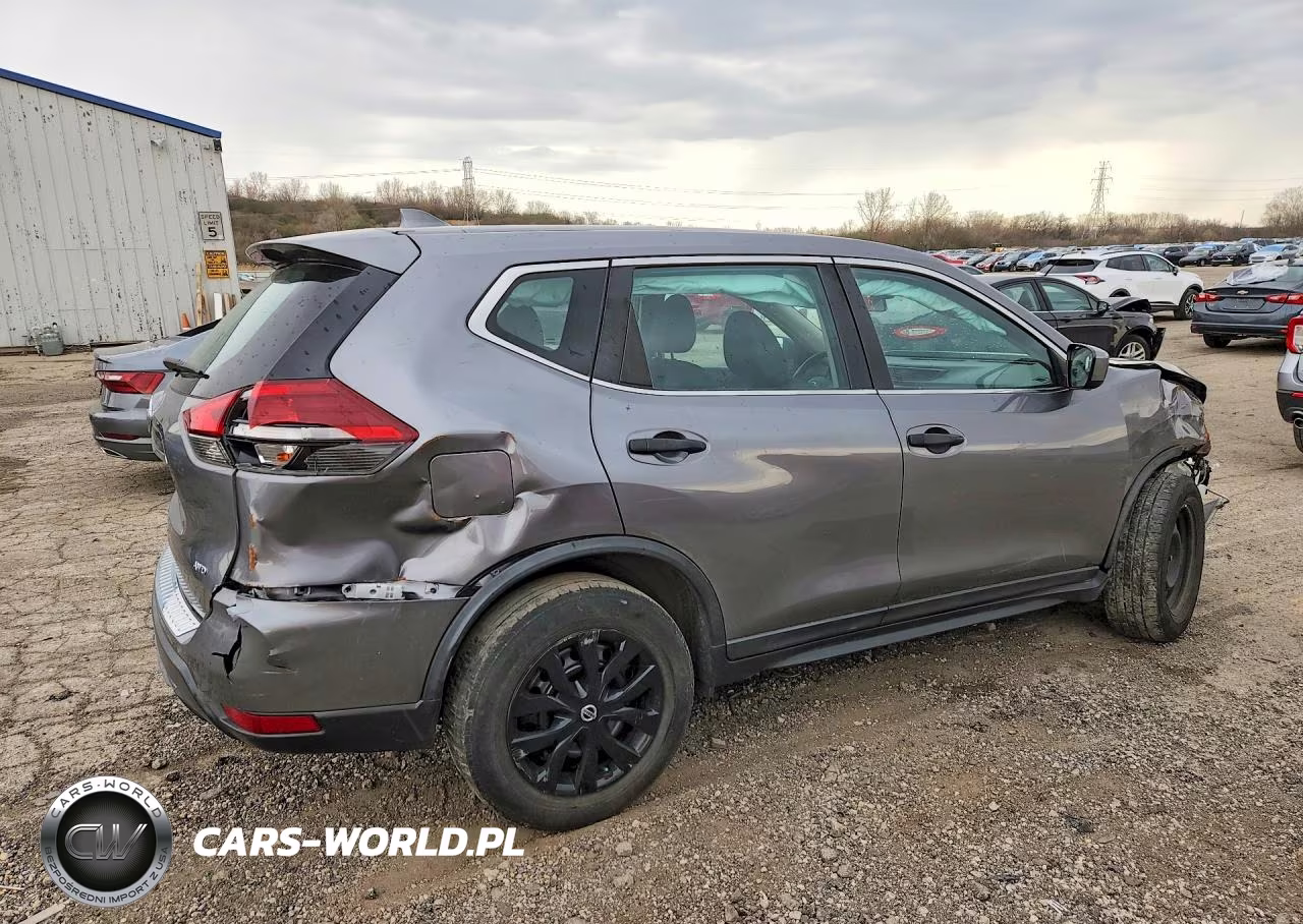 2018 Nissan Rogue S VIN:KNMAT2MV3JP575716 - 3