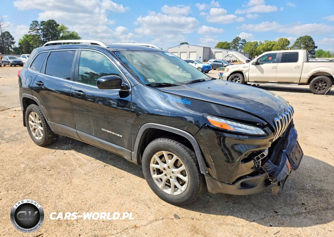 2018 Jeep Cherokee Latitude VIN:1C4PJLCB5JD513362 - 4