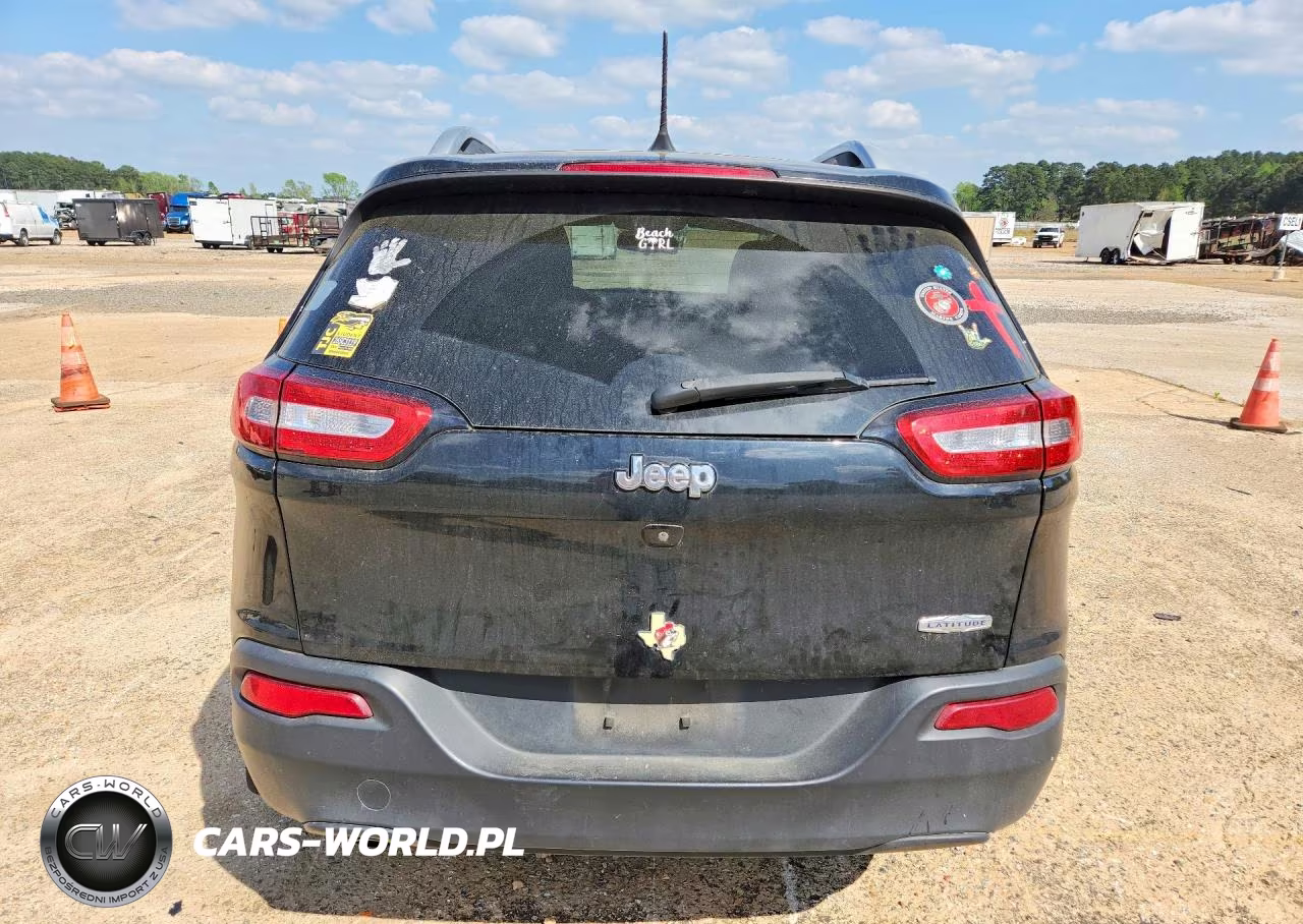 2018 Jeep Cherokee Latitude VIN:1C4PJLCB5JD513362 - 6
