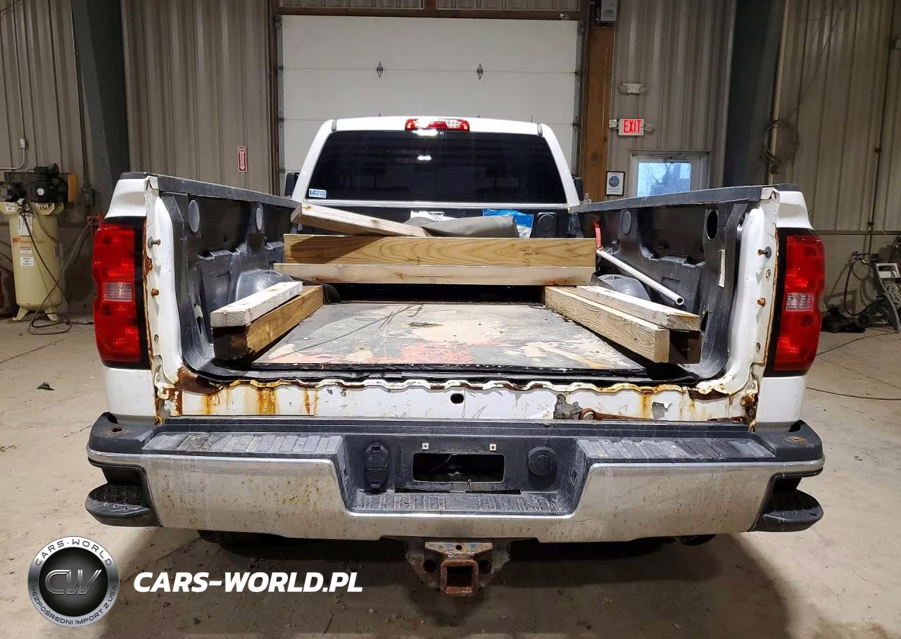 2018 Chevrolet Silverado K2500 Heavy Duty VIN:1GC0KUEG1JZ228285 - 6