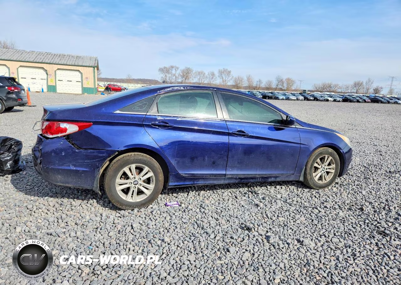 2012 Hyundai Sonata Gls VIN:5NPEB4AC3CH467923 - 3