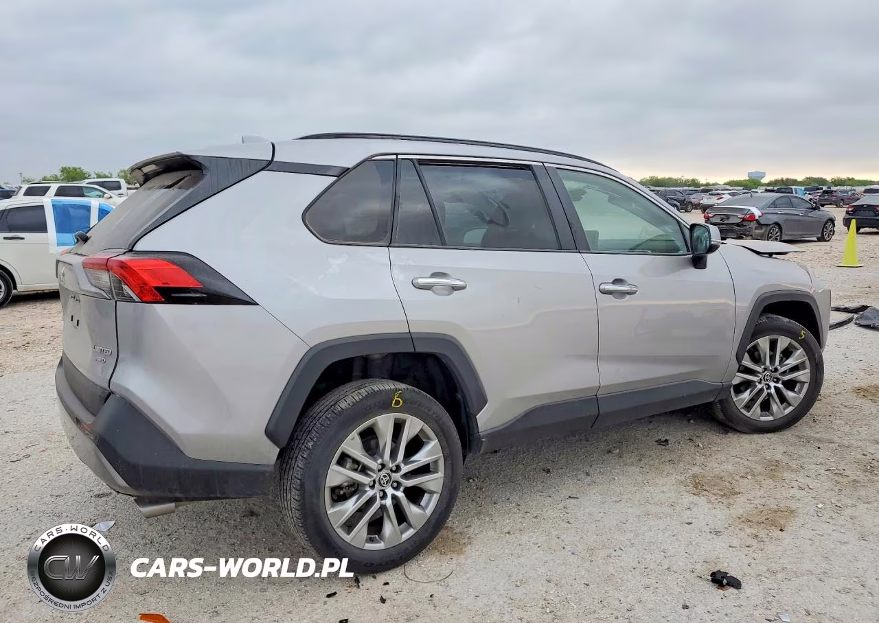 2023 Toyota Rav4 Limited VIN:2T3N1RFVXPC388503 - 3