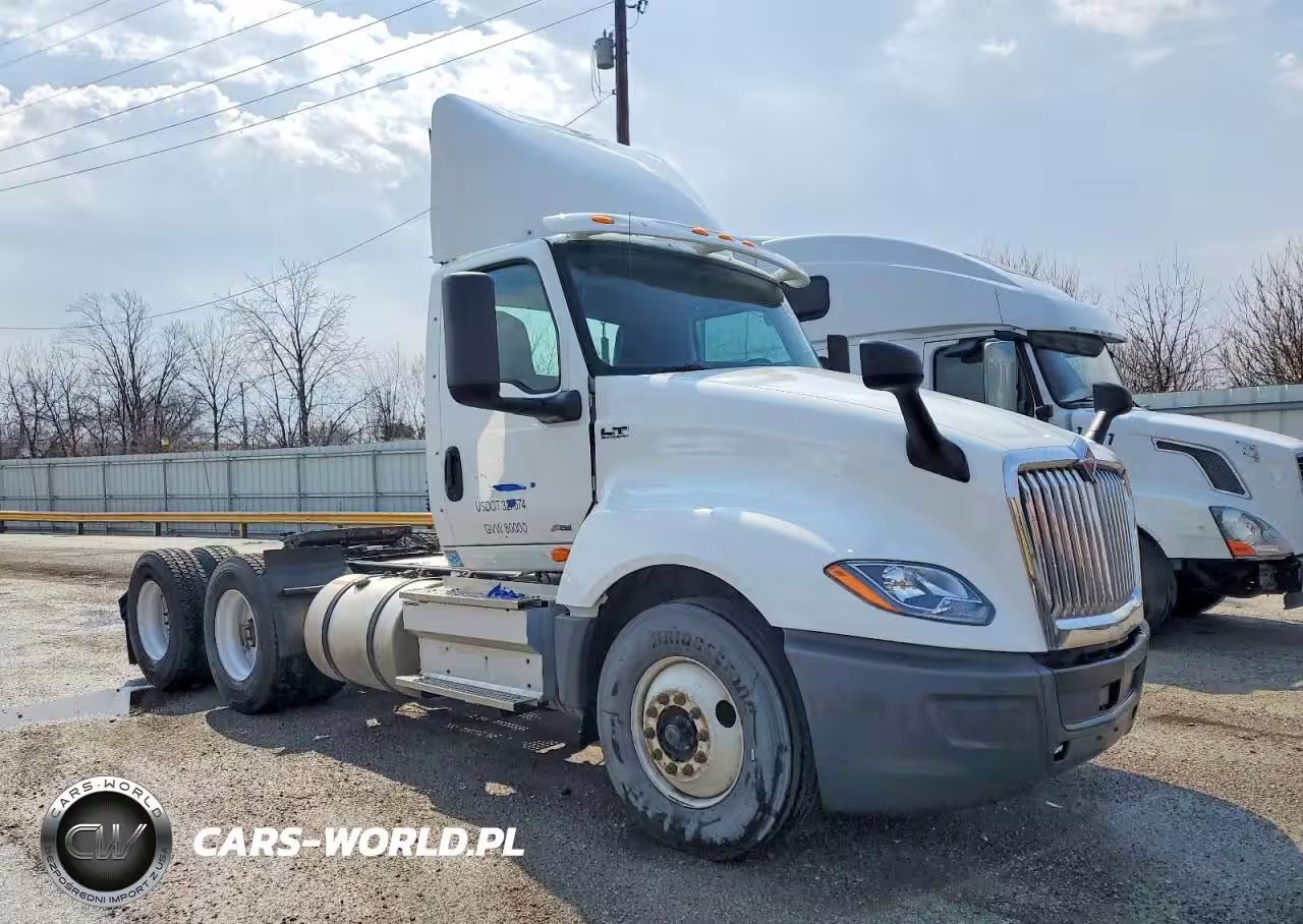 2019 International Lt625