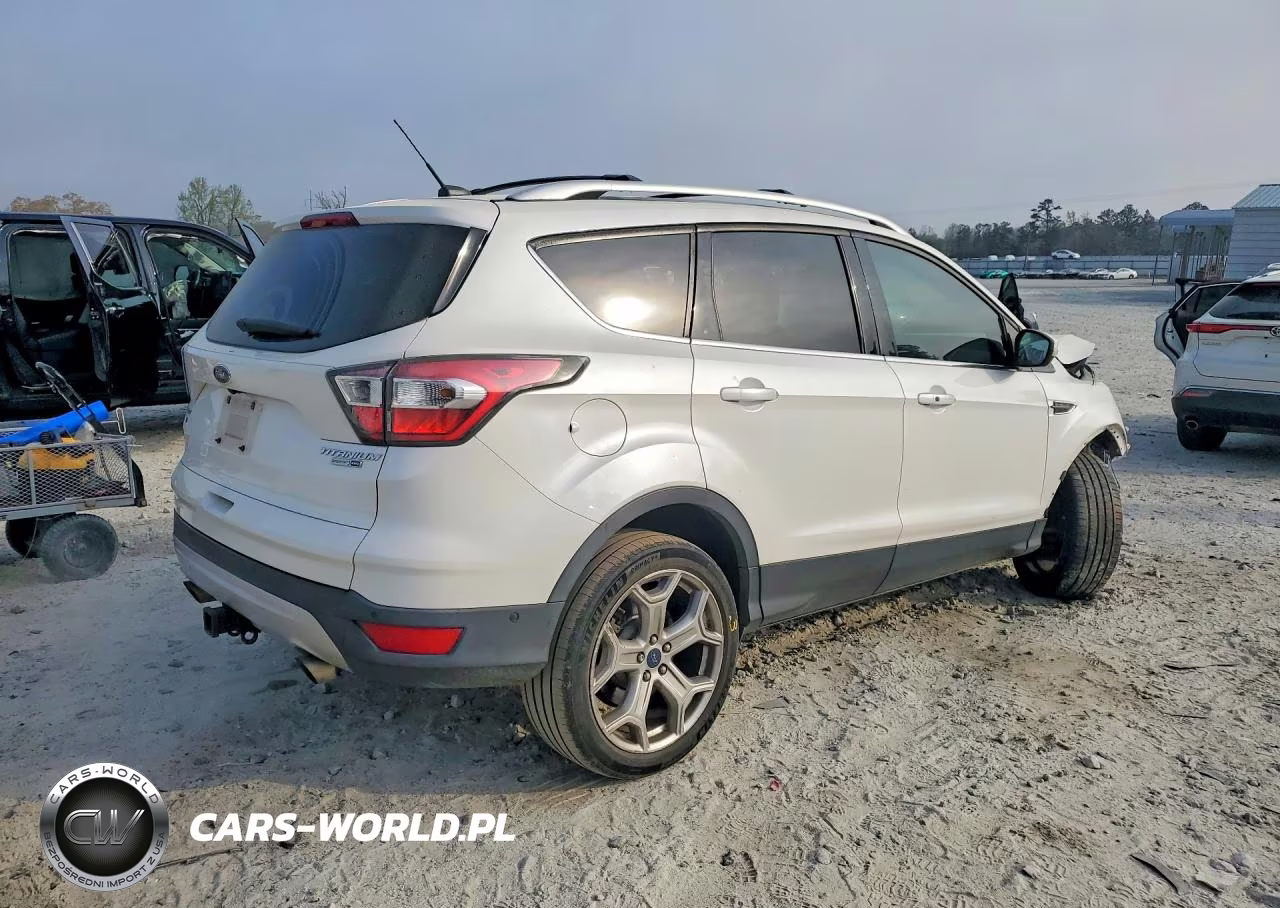 2017 Ford Escape Titanium VIN:1FMCU9J97HUA23861 - 3