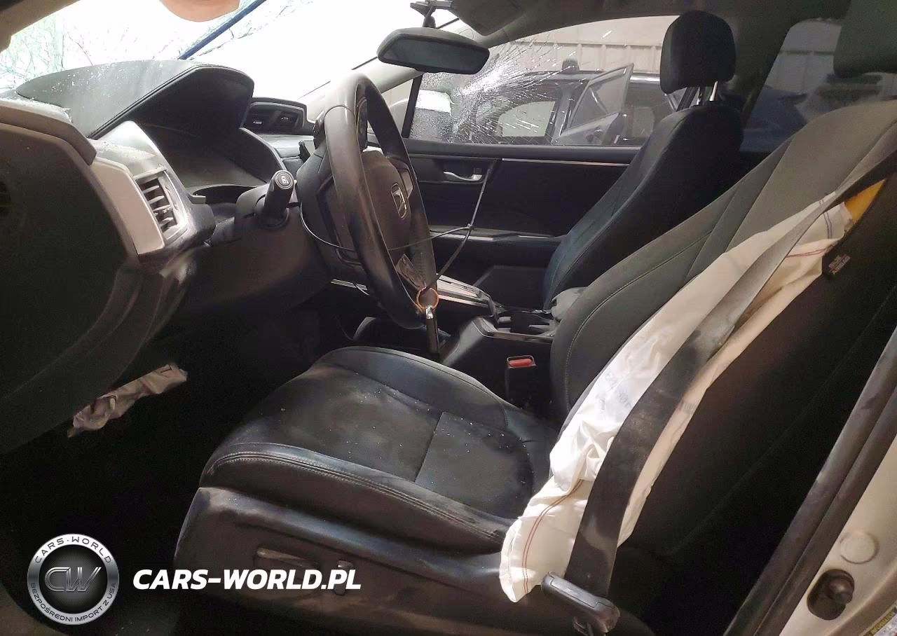 2018 Honda Clarity Touring VIN:JHMZC5F33JC001672 - 7