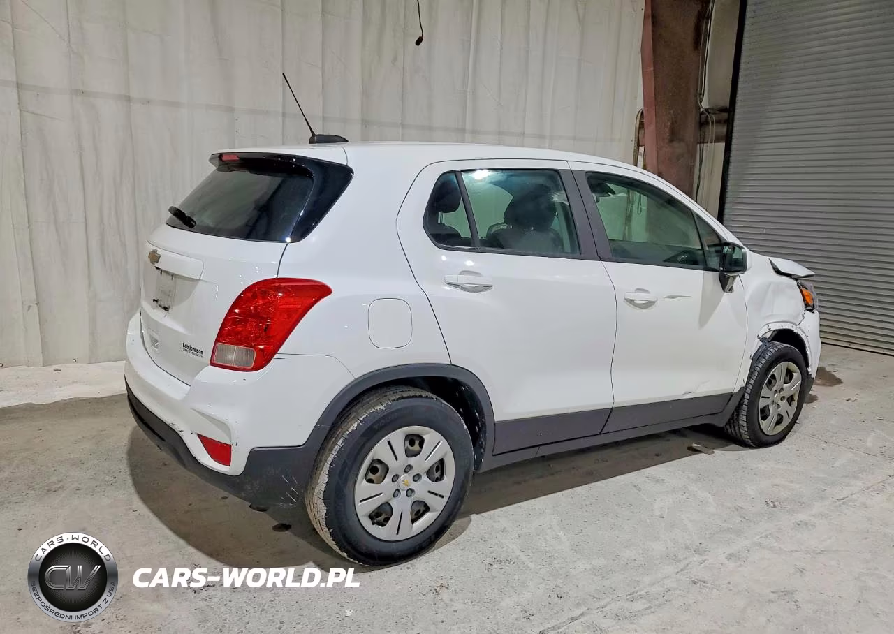 2018 Chevrolet Trax Ls VIN:KL7CJKSB3JB630344 - 3