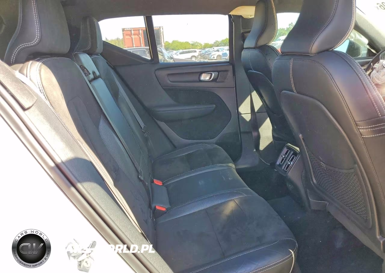 2020 Volvo Xc40 T4 R-Design VIN:YV4AC2HM0L2172694 - 11