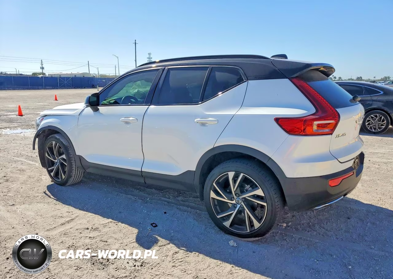 2020 Volvo Xc40 T4 R-Design VIN:YV4AC2HM0L2172694 - 2