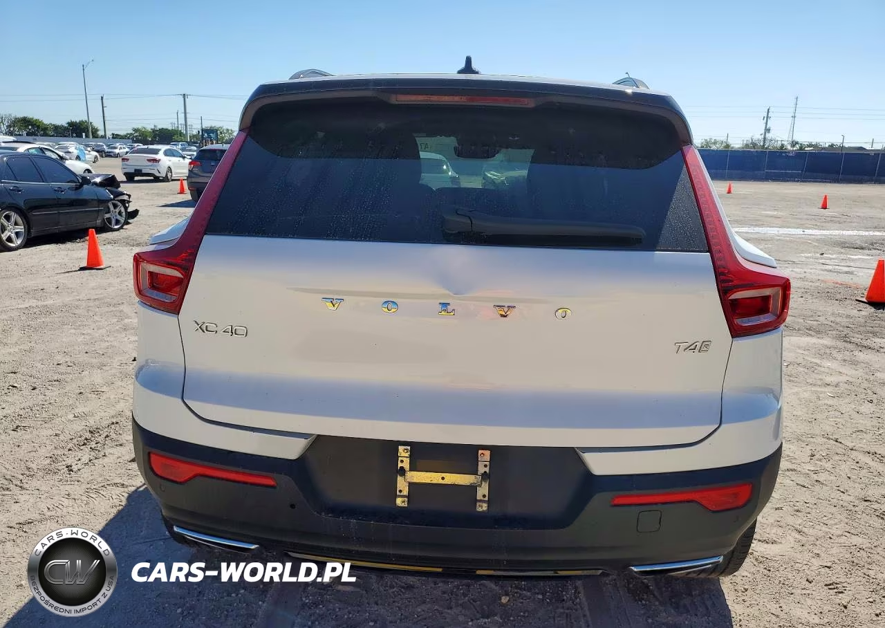 2020 Volvo Xc40 T4 R-Design VIN:YV4AC2HM0L2172694 - 6