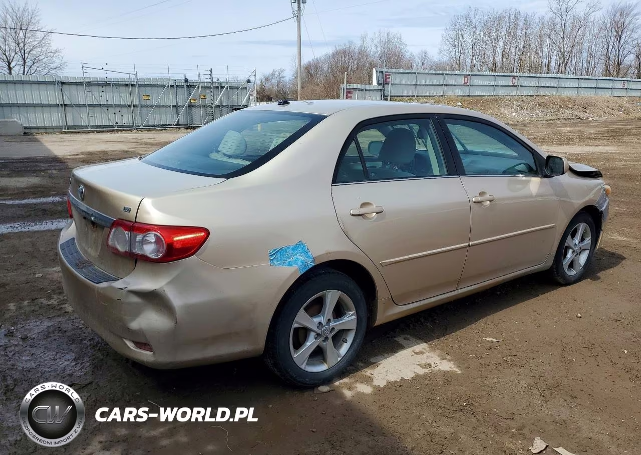 2013 Toyota Corolla Le VIN:2T1BU4EE6DC951761 - 3