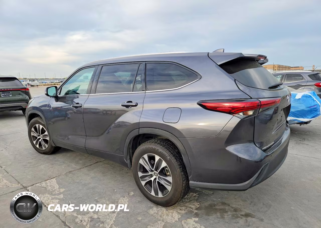2021 Toyota Highlander Xle VIN:5TDGZRAH0MS516083 - 2