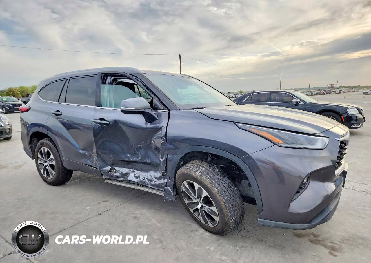 2021 Toyota Highlander Xle VIN:5TDGZRAH0MS516083 - 4