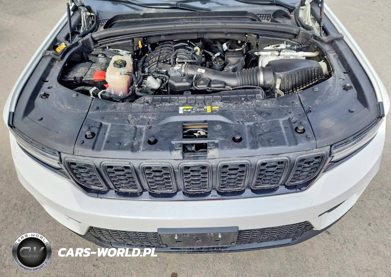 2023 Jeep Grand Cherokee Laredo VIN:1C4RJHAG8P8852154 - 12