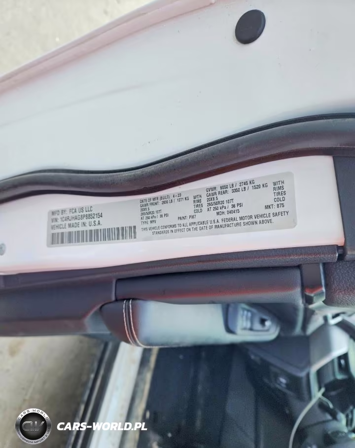 2023 Jeep Grand Cherokee Laredo VIN:1C4RJHAG8P8852154 - 13