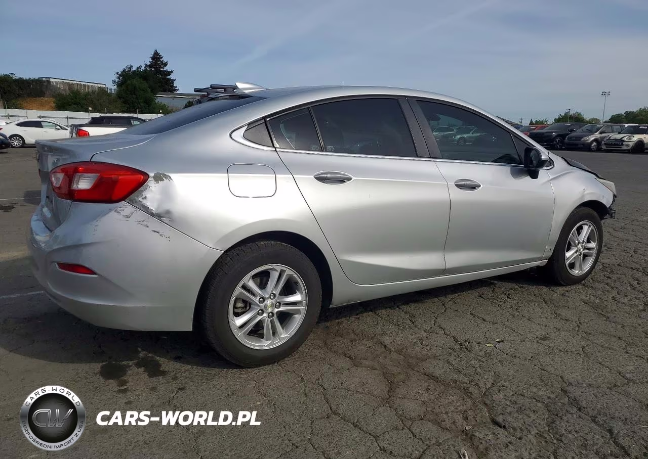 2017 Chevrolet Cruze Lt VIN:1G1BE5SM9H7247102 - 3
