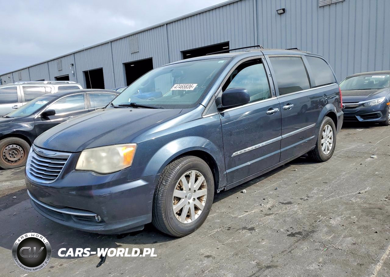 2014 Chrysler Town & Country Touring