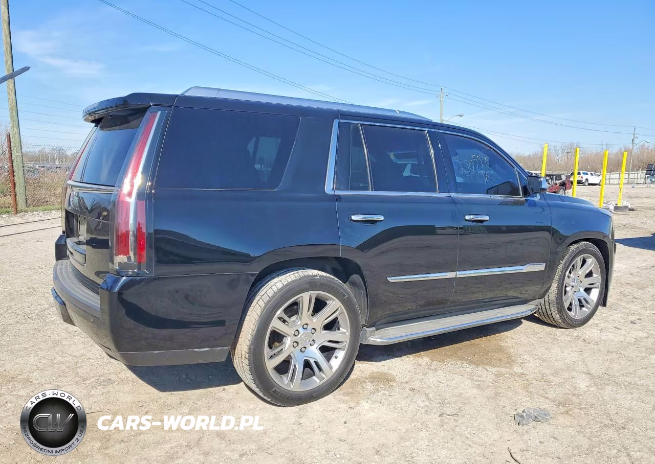 2015 Cadillac Escalade Luxury VIN:1GYS4BKJ2FR210726 - 3