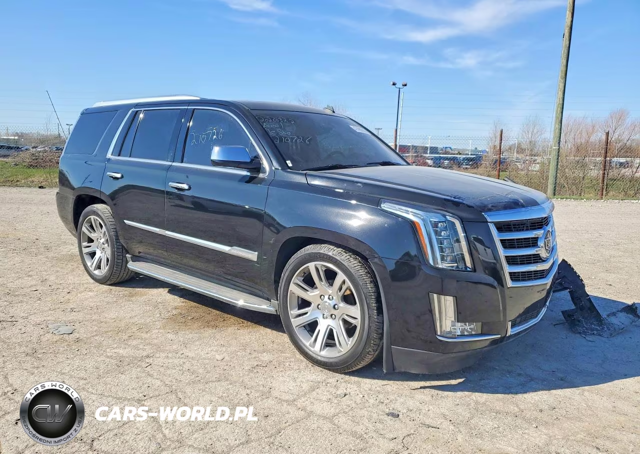 2015 Cadillac Escalade Luxury VIN:1GYS4BKJ2FR210726 - 4