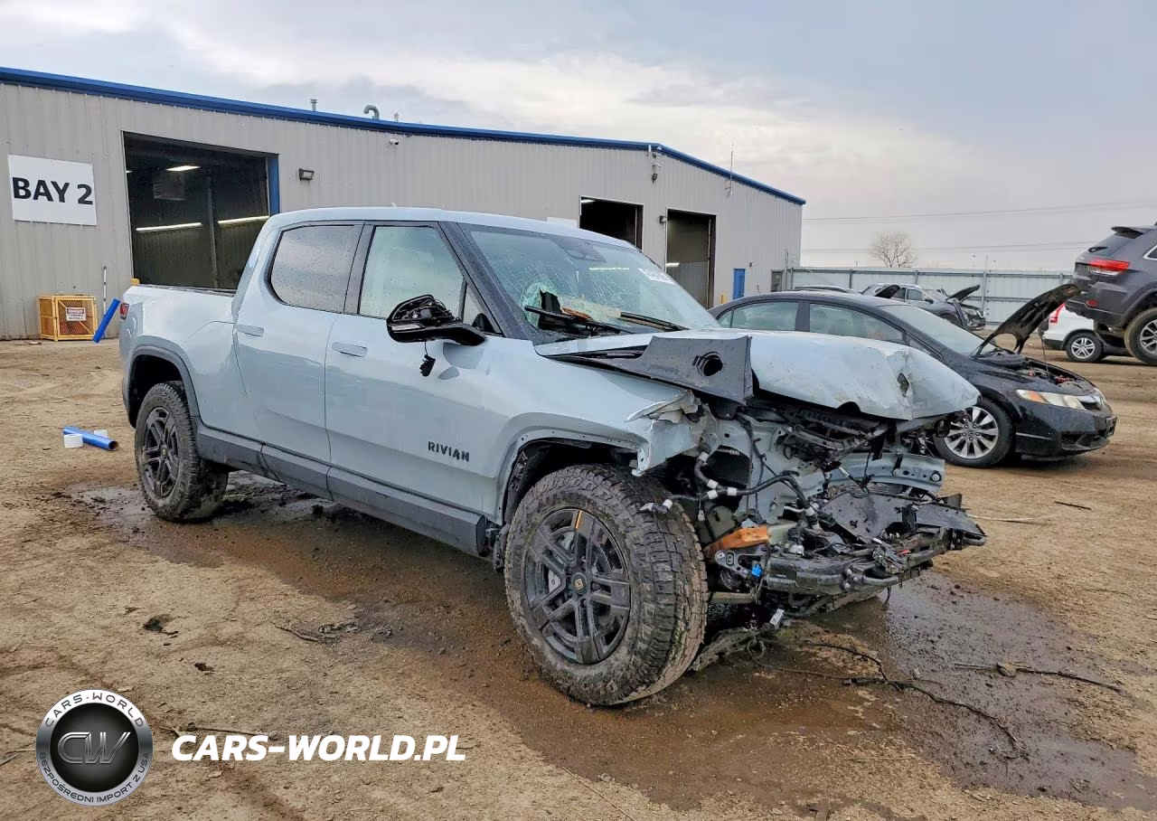 2025 Rivian R1T Adventure VIN:7FCTGBAA0SN040168 - 4