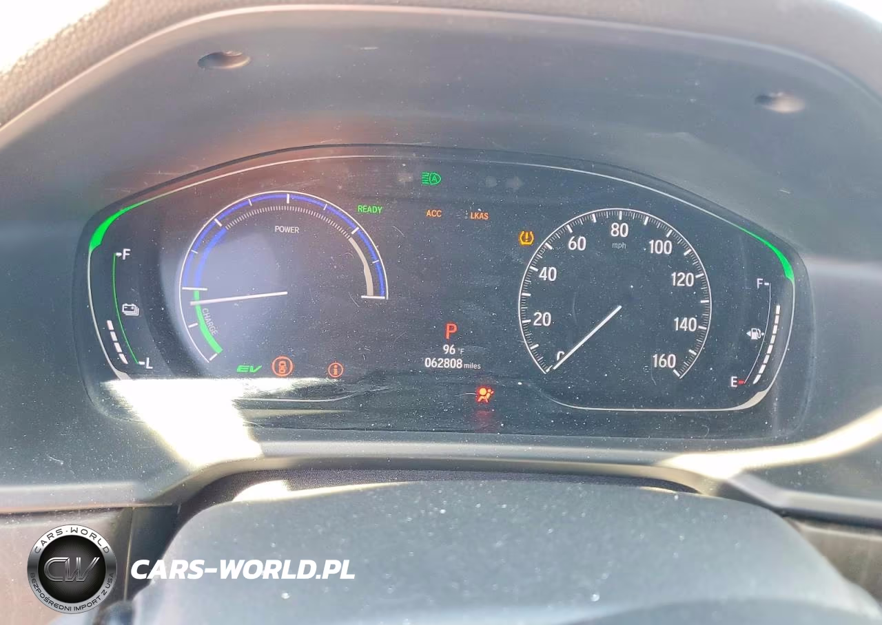 2018 Honda Accord Touring Hybrid VIN:1HGCV3F92JA011066 - 9