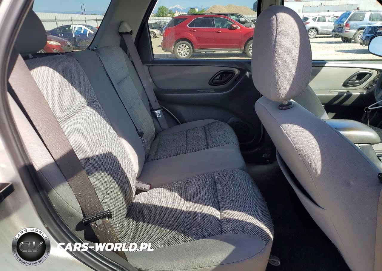 2005 Ford Escape Xlt VIN:1FMYU93175KA70926 - 10