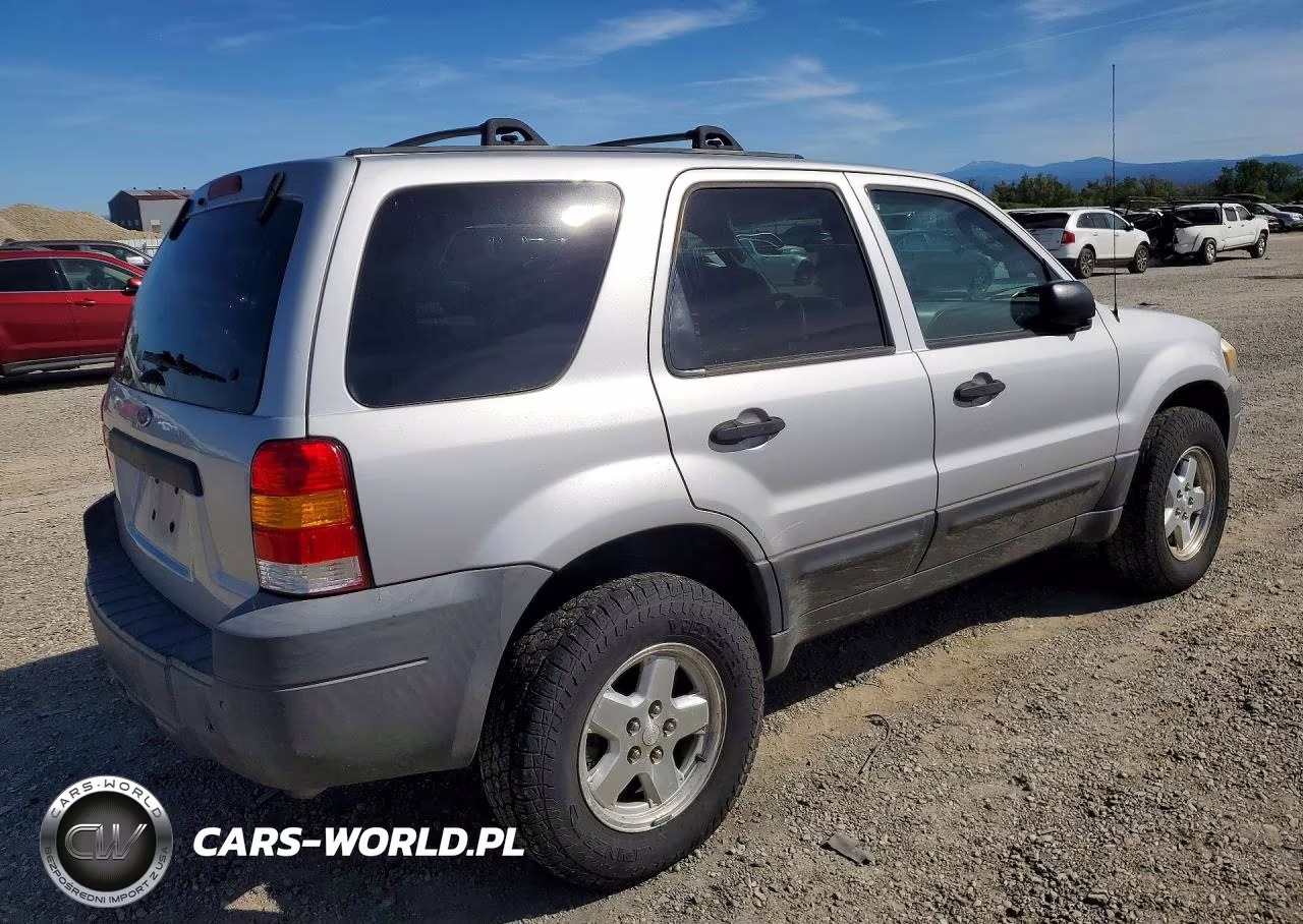 2005 Ford Escape Xlt VIN:1FMYU93175KA70926 - 3