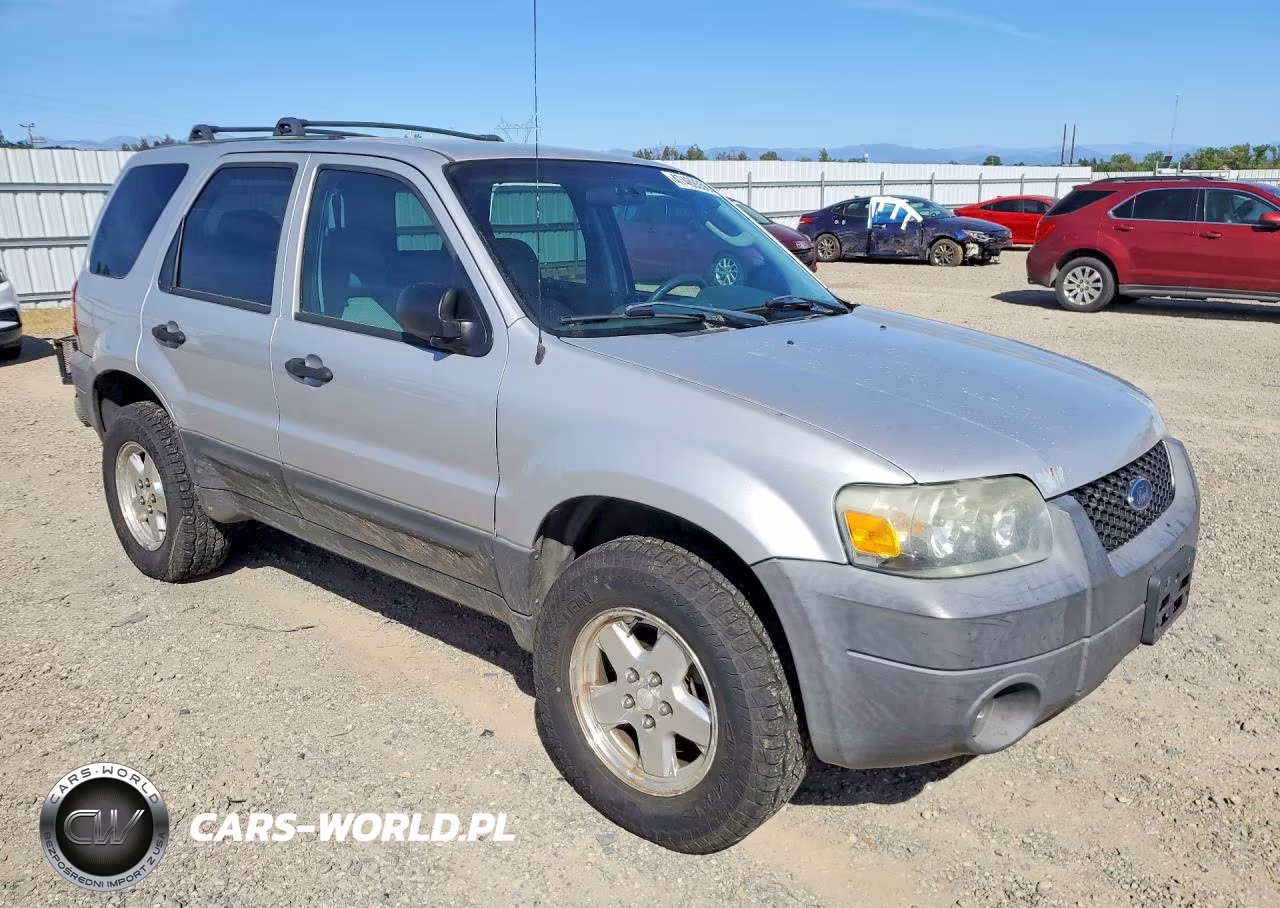 2005 Ford Escape Xlt VIN:1FMYU93175KA70926 - 4