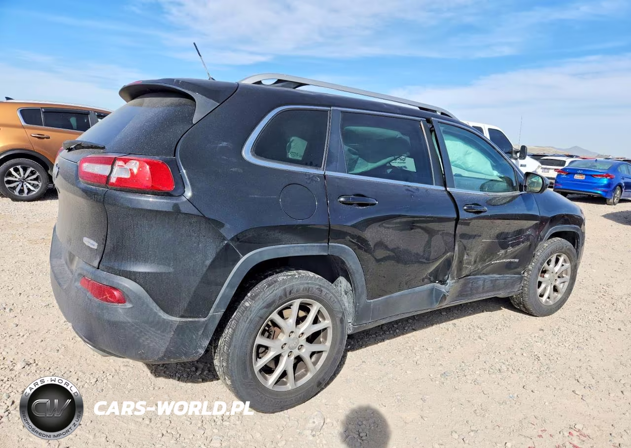 2015 JEEP CHEROKEE LATITUDE VIN:1C4PJMCS9FW502950 - 3