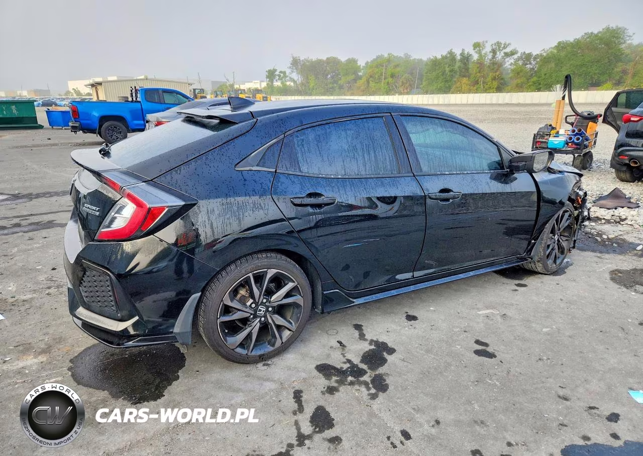 2018 Honda Civic Sport Touring VIN:SHHFK7H9XJU233708 - 3