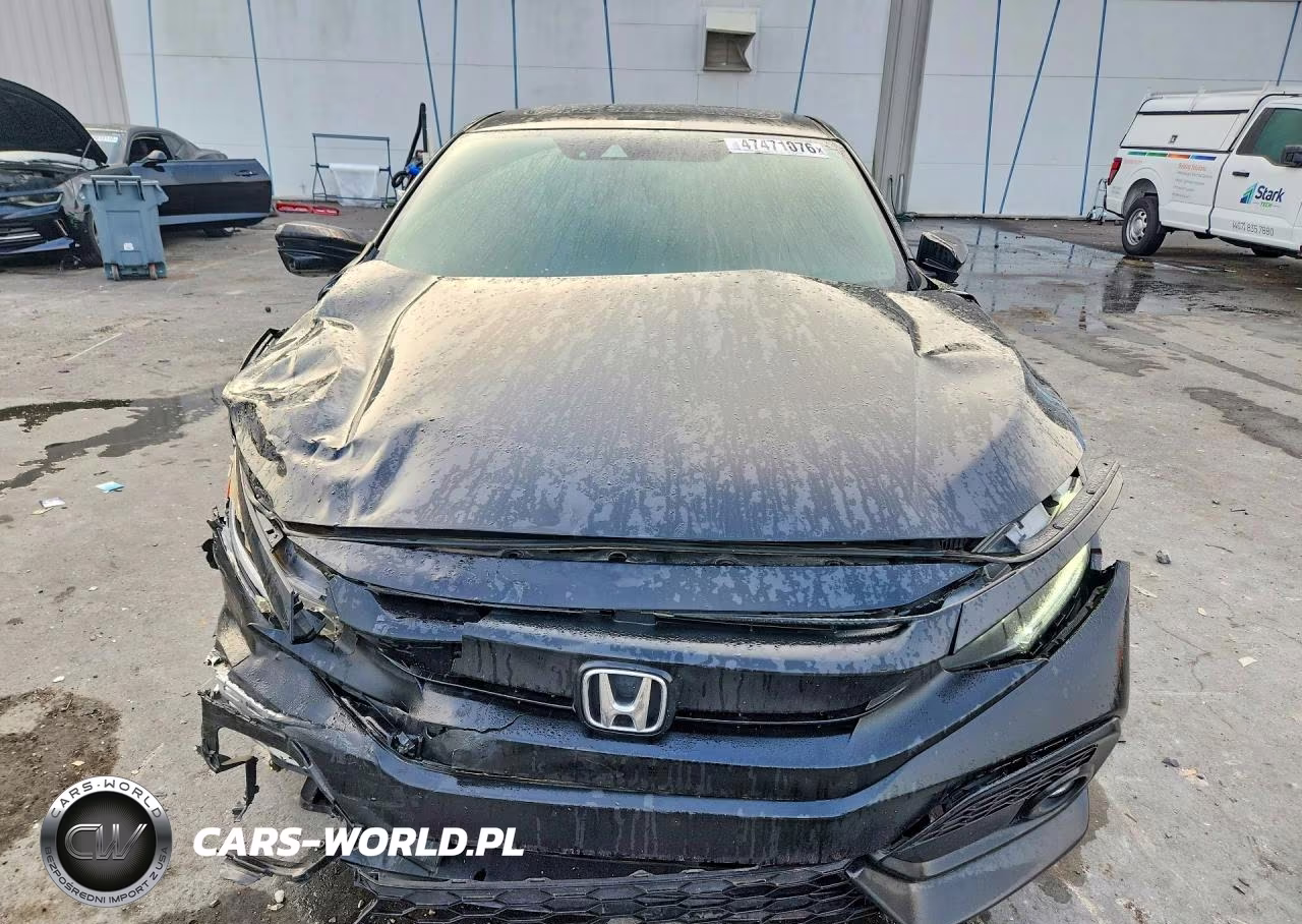 2018 Honda Civic Sport Touring VIN:SHHFK7H9XJU233708 - 5