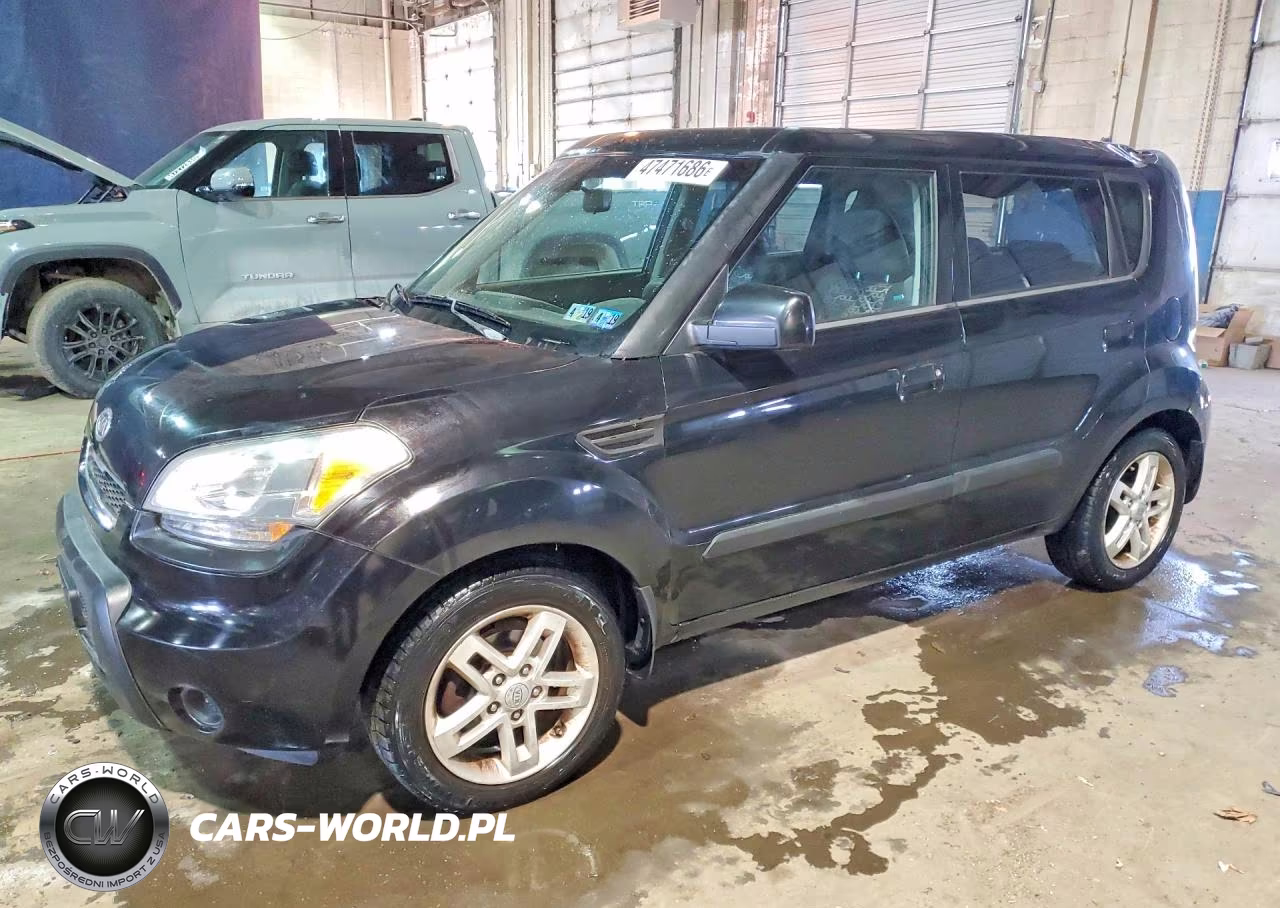 2010 Kia Soul +