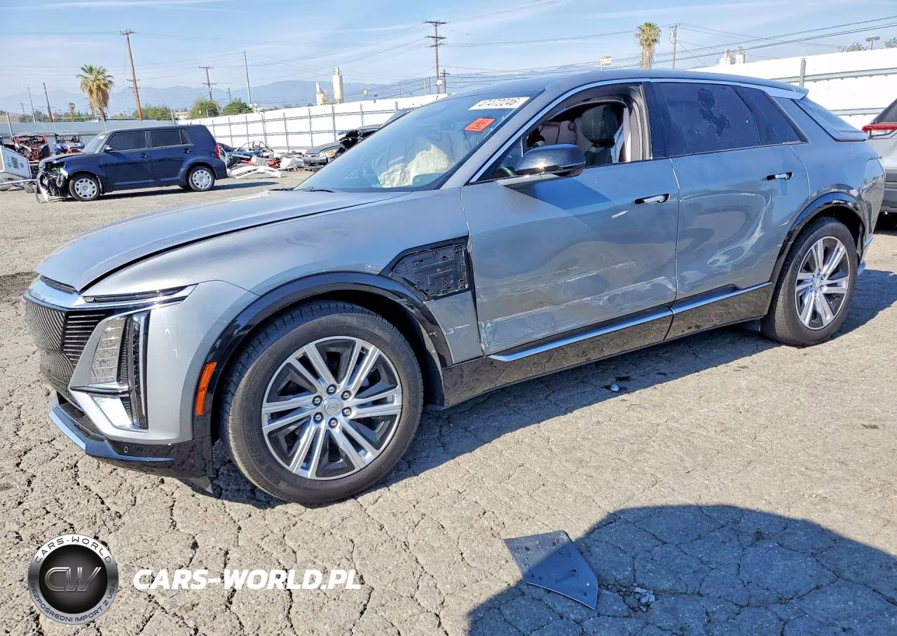 2024 Cadillac Lyriq Tech