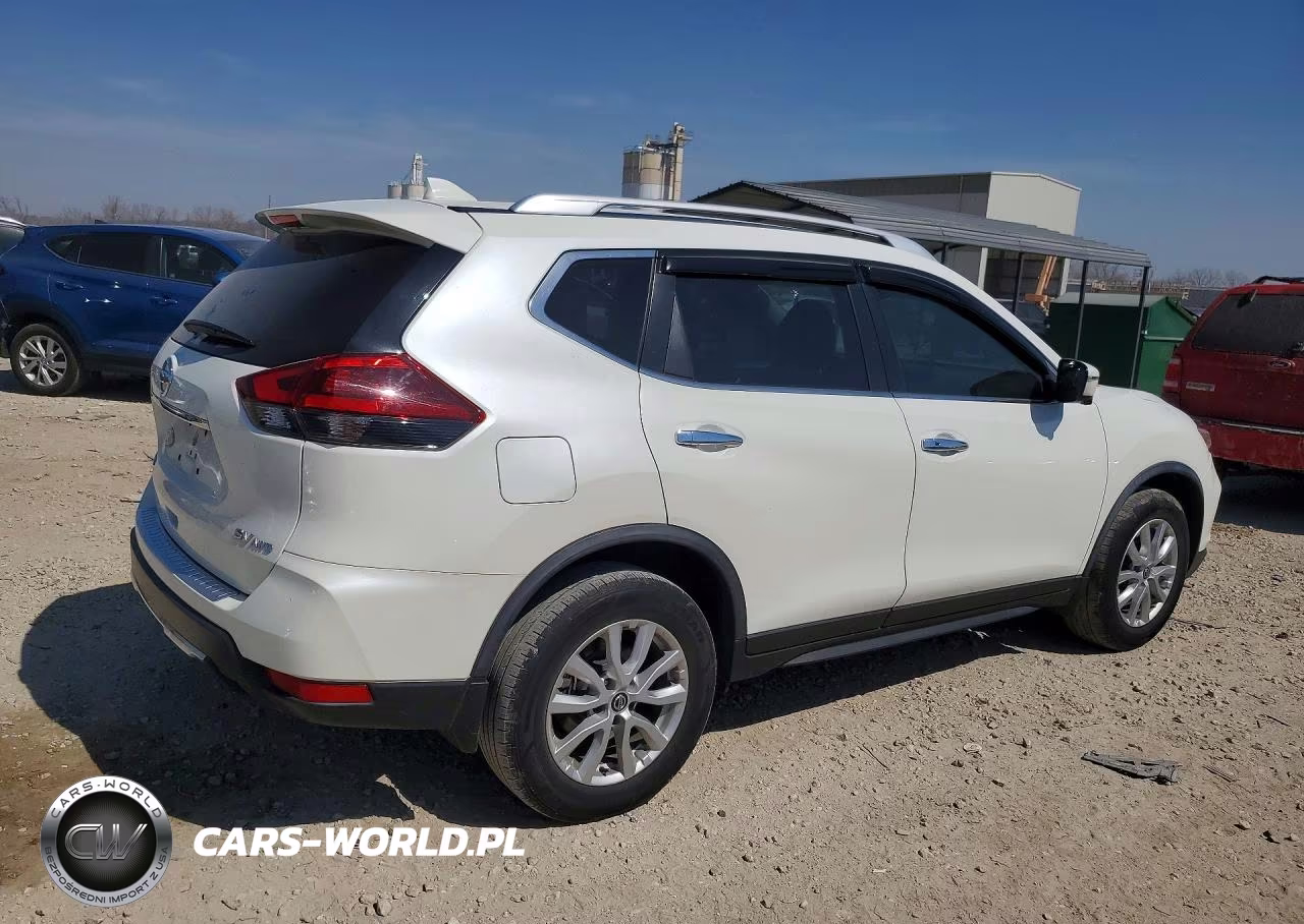 2018 Nissan Rogue Sv VIN:JN8AT2MV8JW321476 - 3