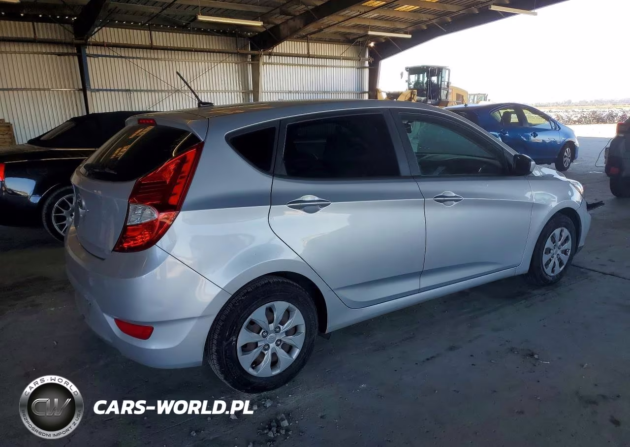 2017 Hyundai Accent Se VIN:KMHCT5AE7HU325904 - 3