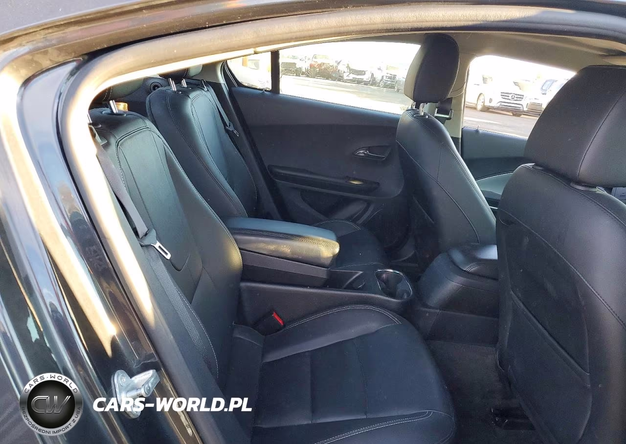 2014 Chevrolet Volt VIN:1G1RD6E47EU165109 - 10