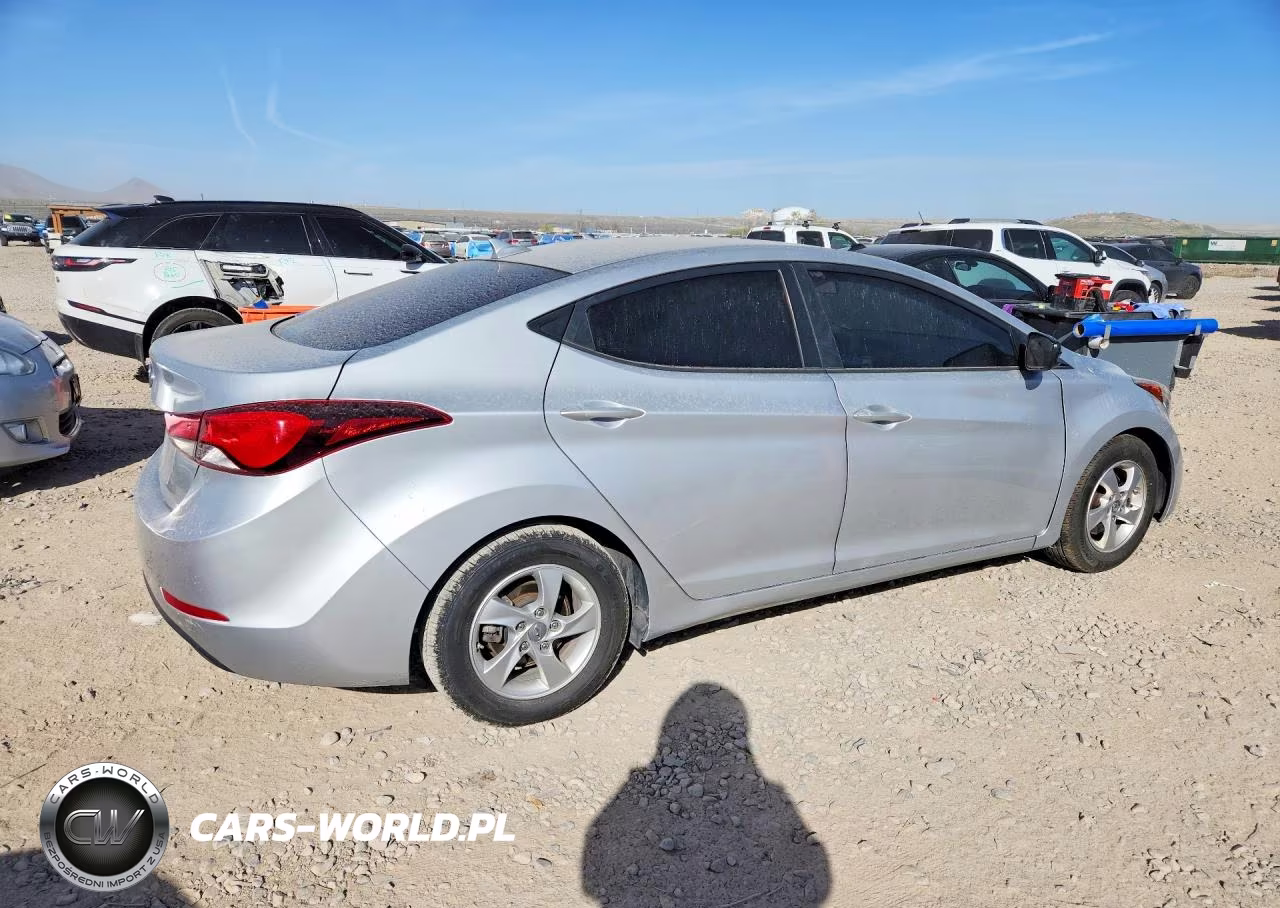 2014 Hyundai Elantra Se VIN:5NPDH4AE0EH516543 - 3