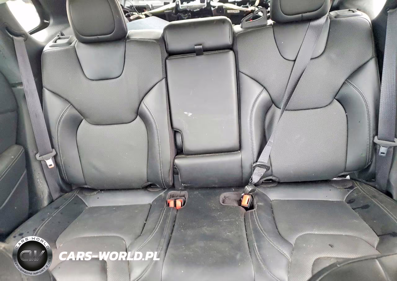 2022 Jeep Cherokee Limited VIN:1C4PJMDX8ND534079 - 10