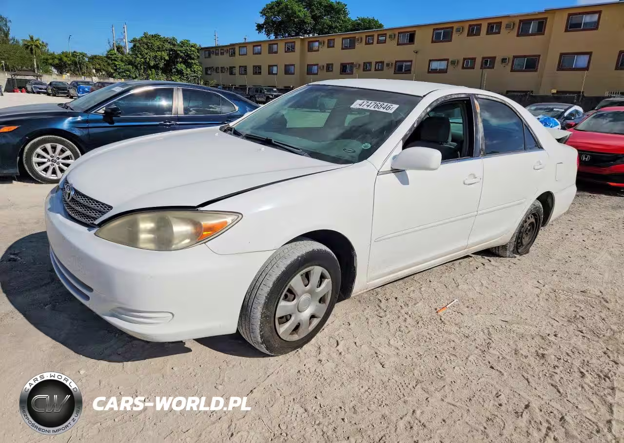 2004 Toyota Camry Le