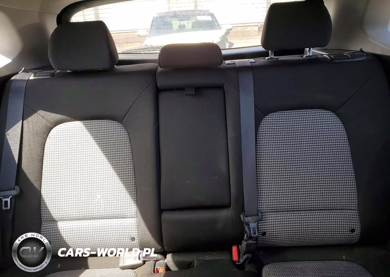 2021 Hyundai Kona Se VIN:KM8K12AA9MU604052 - 10