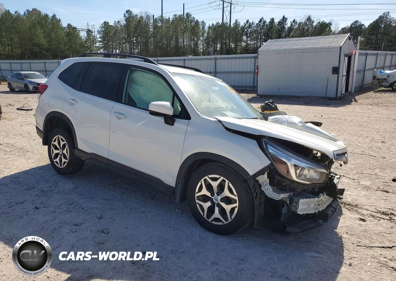 2019 Subaru Forester Premium VIN:JF2SKAEC4KH430714 - 4