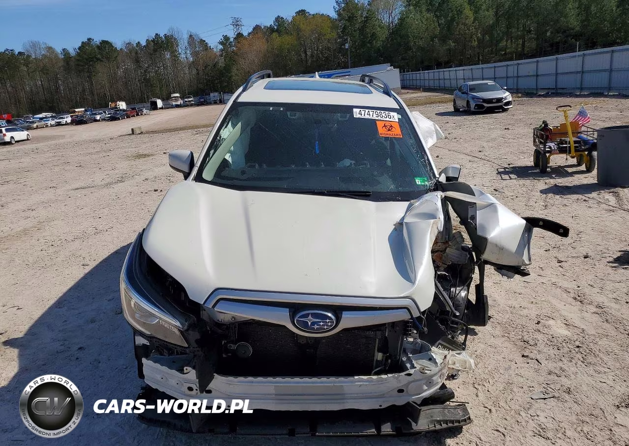 2019 Subaru Forester Premium VIN:JF2SKAEC4KH430714 - 5