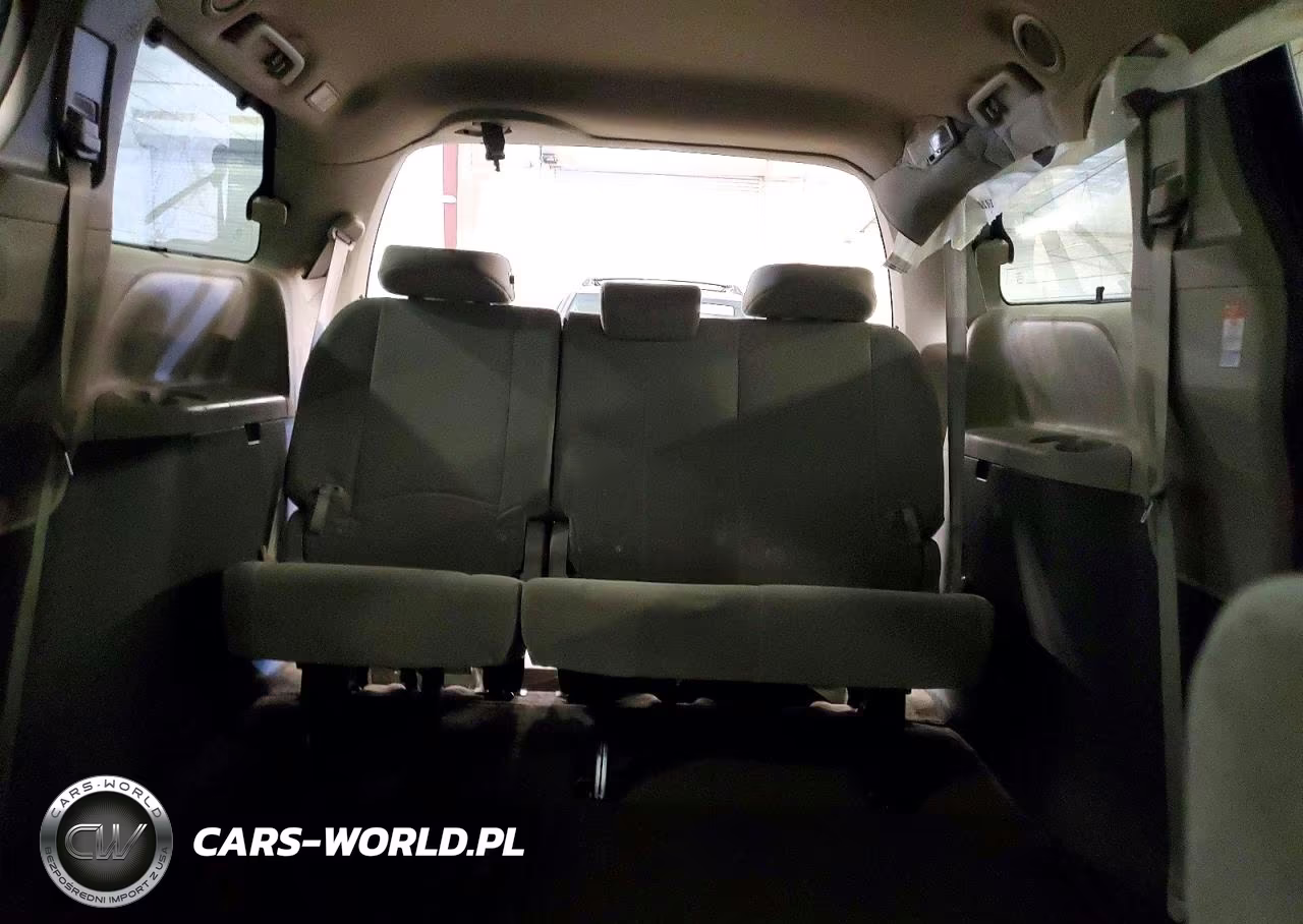 2015 Toyota Sienna VIN:5TDKK3DC2FS579121 - 10